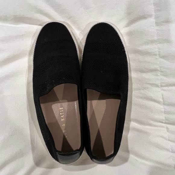 Kelly & Katie Women’s Slip-on Sneaker - Picture 4 of 7